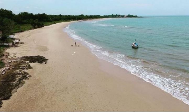 Pantai Siring Kemuning (Foto: Instagram/@photomadura)