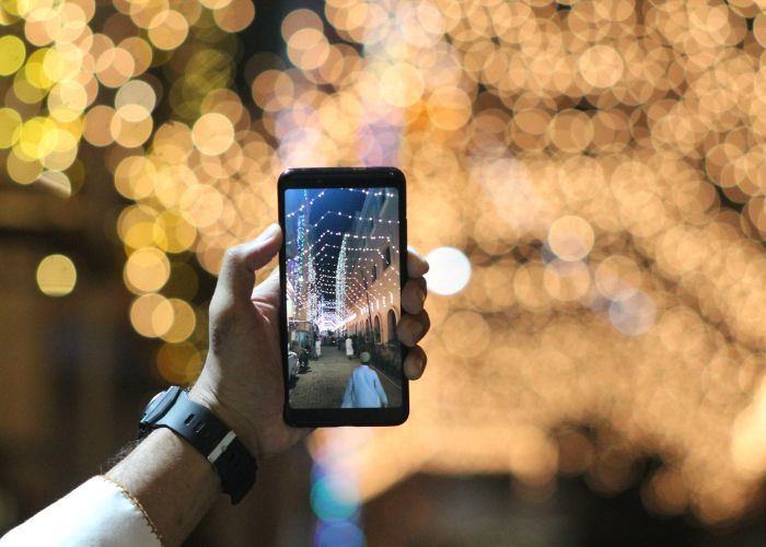 Ilustrasi HP Samsung untuk Menghasilkan Uang