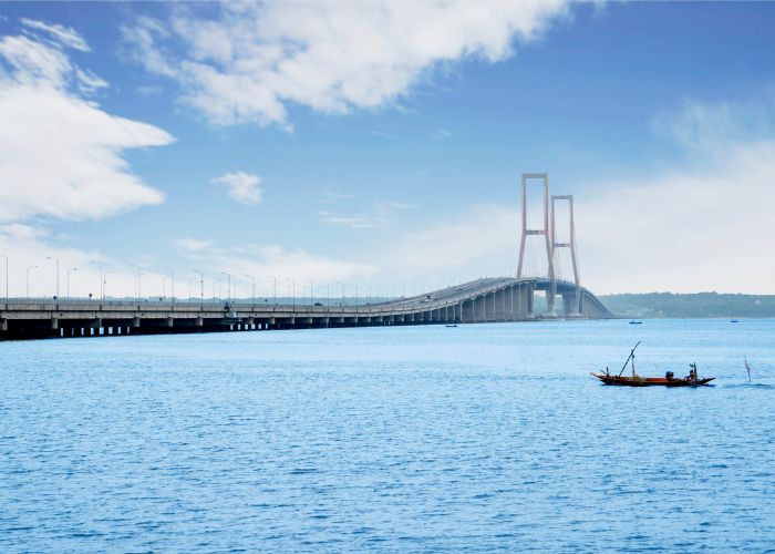 Suramadu Ikon Pulau Madura
