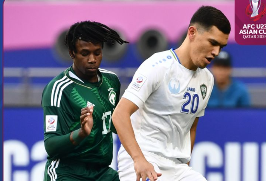 Laga semifinal Piala Asia U23 2024 antara Uzbekistan vs Arab Saudi di Stadion Khalifa, Jumat (26/4/2024). (Dok. AFC)