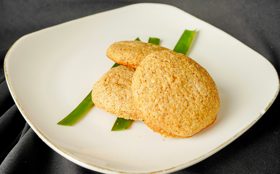 Roti Baruasa (Amirhamzaaa &ndash; Shutterstock)