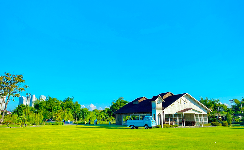 Graha Natura Park. (Sumber Diazyesskie RRD &ndash; Shutterstock)