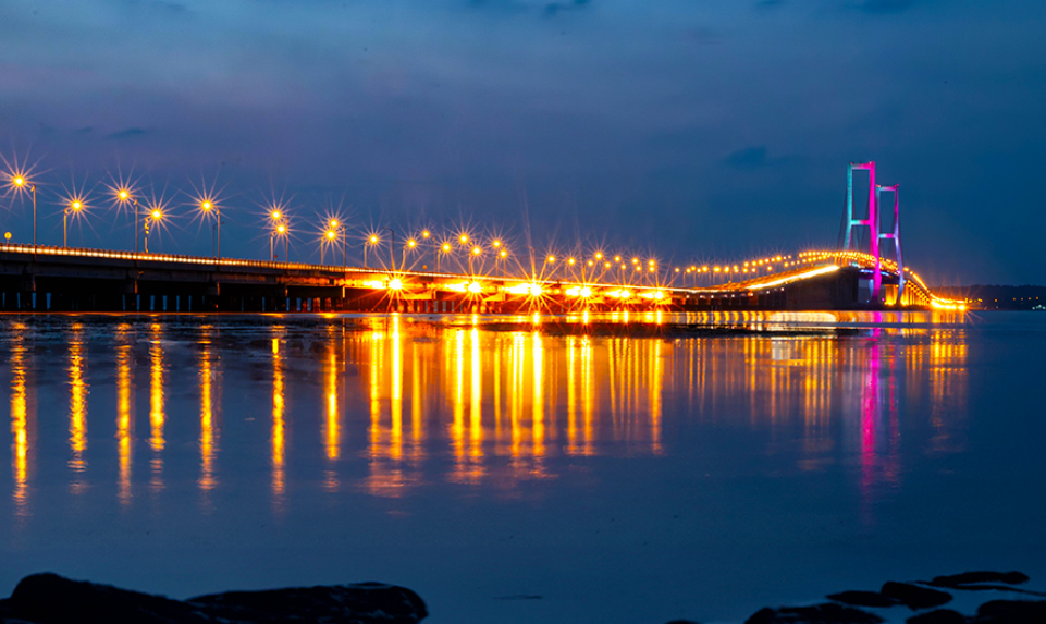 Suramadu View Point. (Sumber Bangmunce &ndash; Shutterstock)