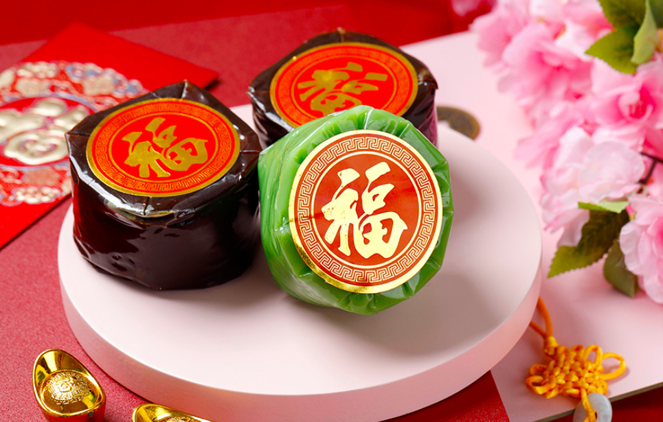 Kue keranjang, bermakna kerukunan keluarga (Ika Rahma &ndash; Shutterstock)