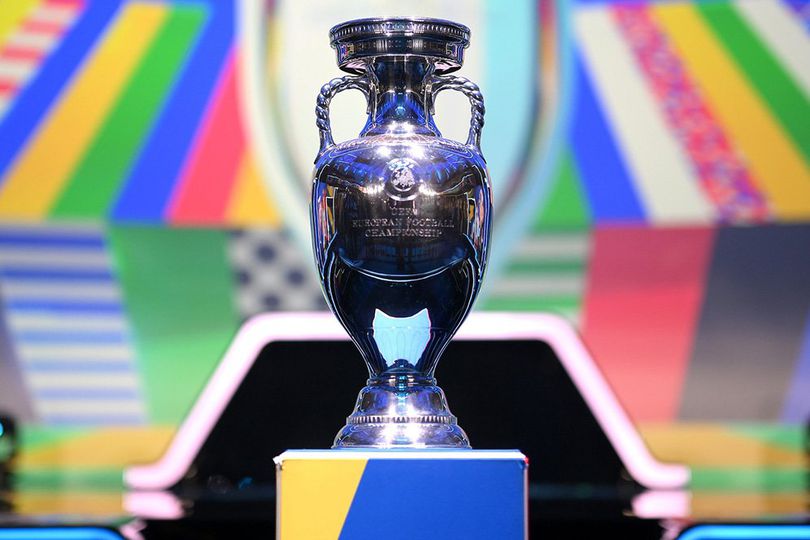 Trofi Euro 2024 (c) UEFA