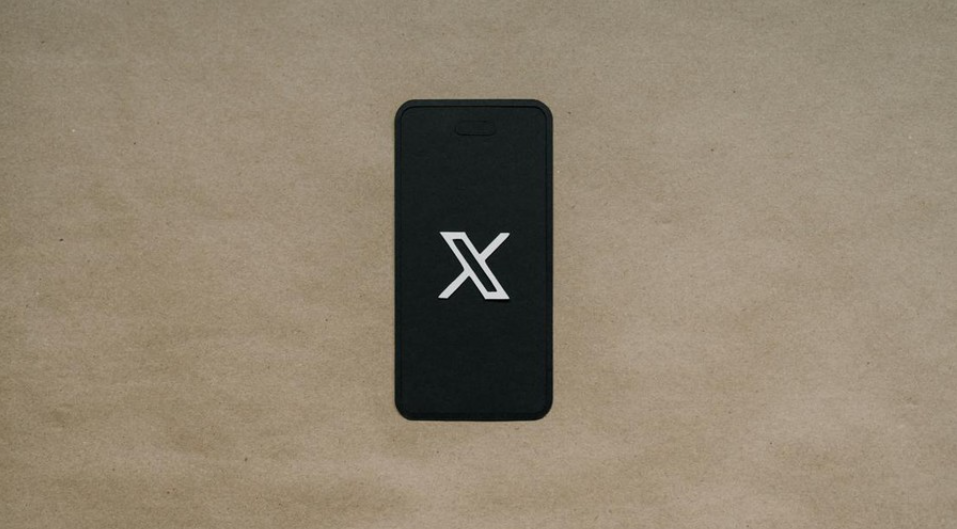 Kominfo Bakal Blokir X, Pengguna Diminta Cari Medsos Lain/Foto: Unsplash/Kelly Sikkema