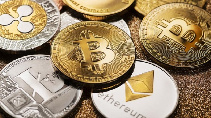Bitcoin, ethereum, hingga dogecoin adalah beberapa contoh uang kripto. Bagaimanakah sejarah kripto pertama kali muncul dan perkembangannya hingga saat ini? (Foto: istockphoto/ dulezidar)