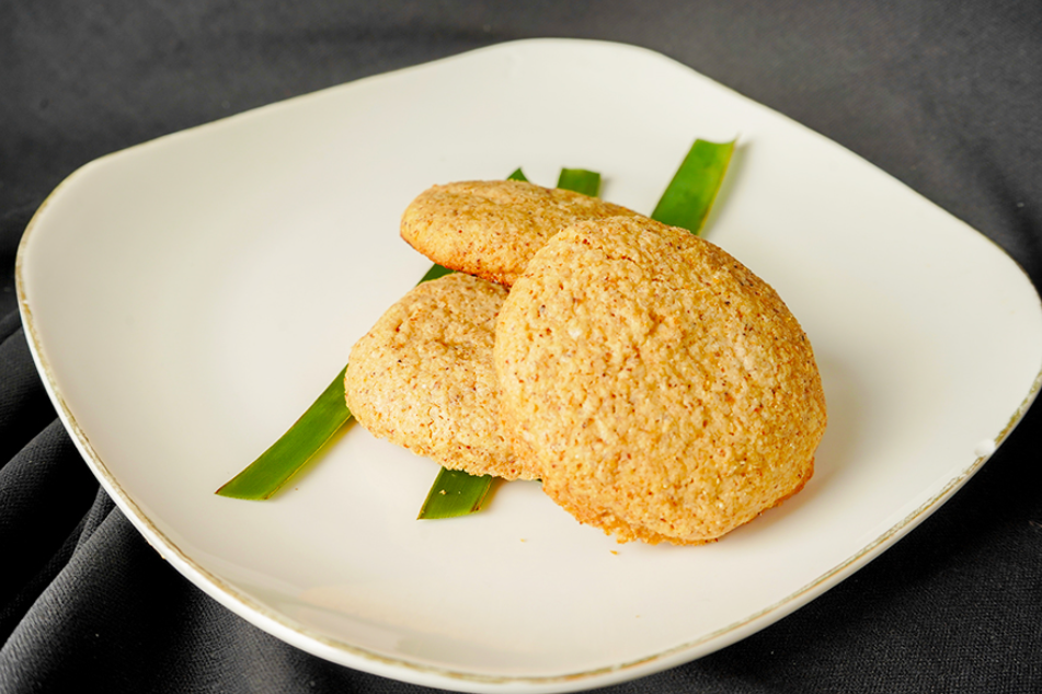 Roti Baruasa (Amirhamzaaa &ndash; Shutterstock)