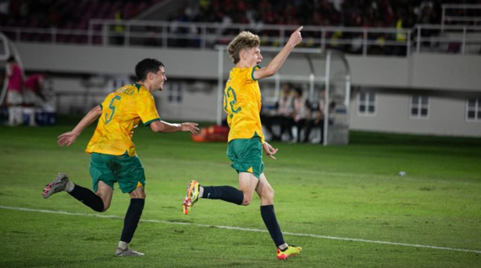 Australia juara Piala AFF U-16 2024 setelah menang adu penalti atas Thailand di partai final. (ANTARA FOTO/MOHAMMAD AYUDHA)