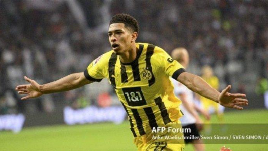 Jude Bellingham berselebrasi setelah mencetak gol melawan Eintracht Frankfurt, 29 Oktober 2022. (AFP/Anke Waelischmiller/Sven Simon)