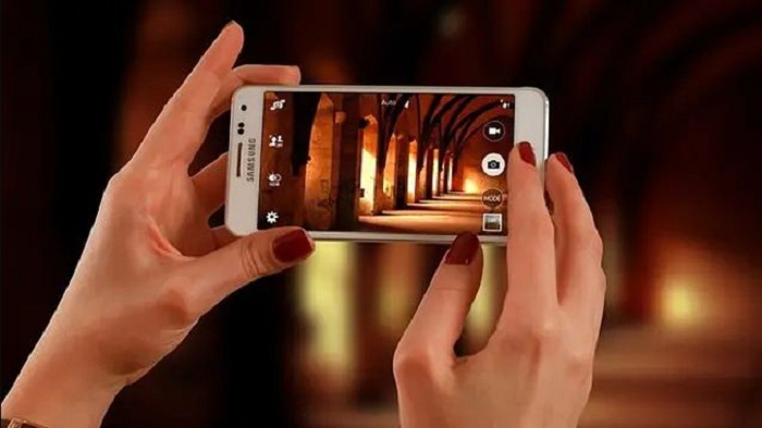 Kamera smartphone (techreviewer.co.uk)