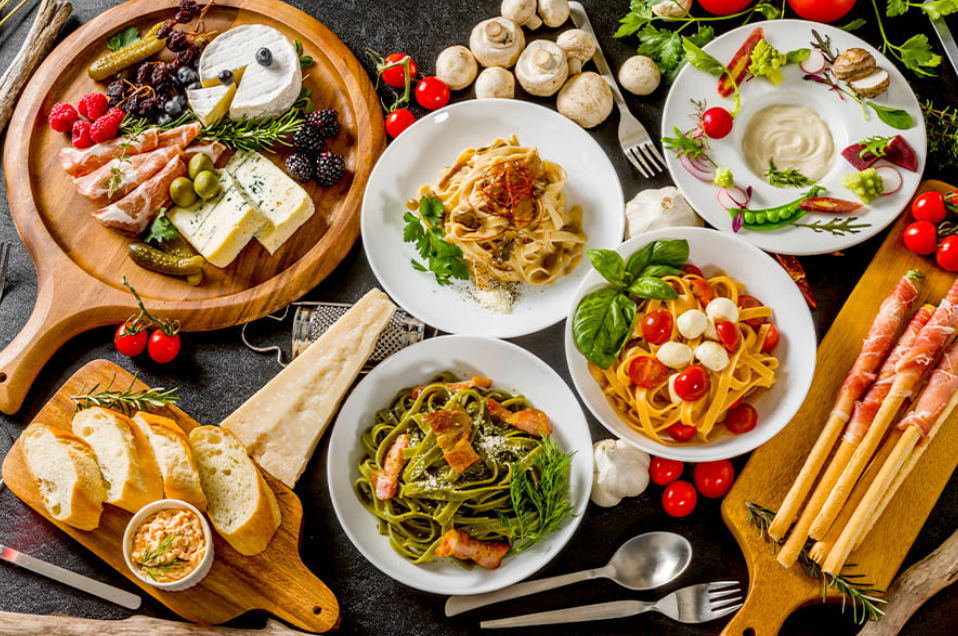 Hidangan Khas Italia (Gambar dari norikko &ndash; www.shutterstock.com)