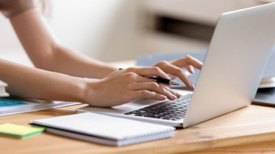 Ilustrasi. Link dan cara daftar ulang KIP Kuliah 2024. (iStockphotofizkes)