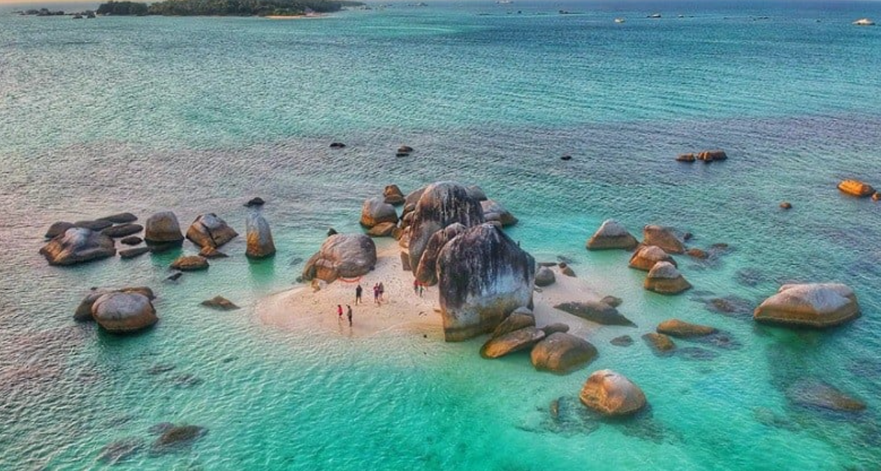 Pulau Batu Berlayar di Belitung. (Foto:ist)