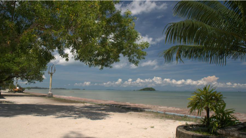 Menikmati Keindahan dan Aktivitas di Pantai Tanjung Pendam, Belitung