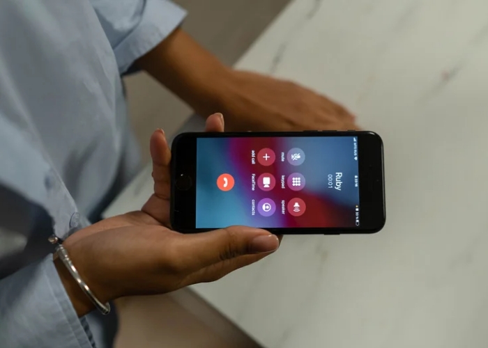 Ilustrasi Blokir Panggilan Telepon Tak Dikenal