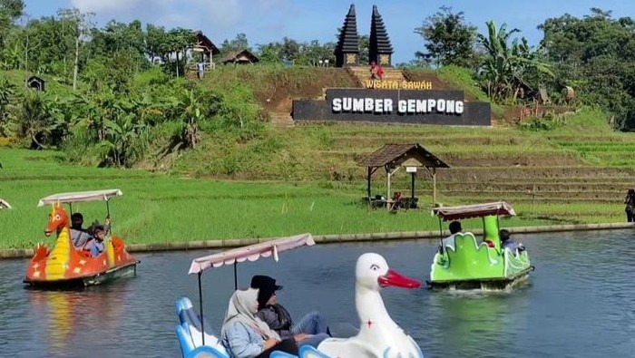 Wisata Sumber Gempong Mojokerto. Foto: Istimewa (dok.Instagram @sumbergempong.id)