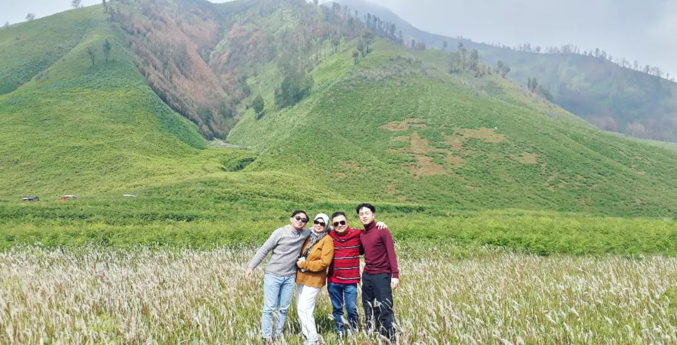 Pesona Bukit Teletubbies Bromo: Destinasi Wisata Alam Unik di Jawa Timur. (Foto: 24travel.id)