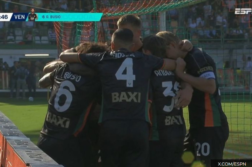 Jay Idzes (4) main full 90 menit, Venezia berhasil raih kemenangan pertama di Liga Italia musim ini plus clean-sheet dalam lanjutan Serie A di Pier Luigi Penzo (21/9/2024).