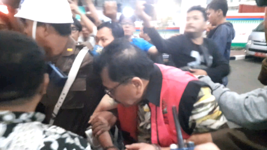 Kejagung Ungkap Zarof Ricar Sebagai Makelar Kasus di Mahkamah Agung.