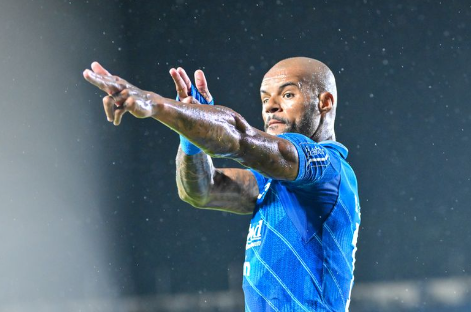 David da Silva melakukan perayaan gol pembuka untuk keunggulan Persib Bandung dalam pertandingan pekan ke-33 Liga 1 2023-2024 antara Persib vs Borneo FC, Kamis (25/4/2024).