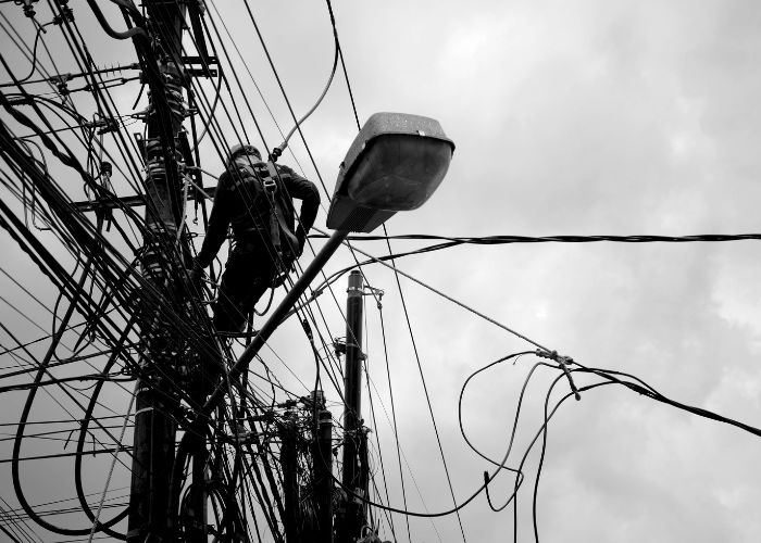 Kabel Semrawut