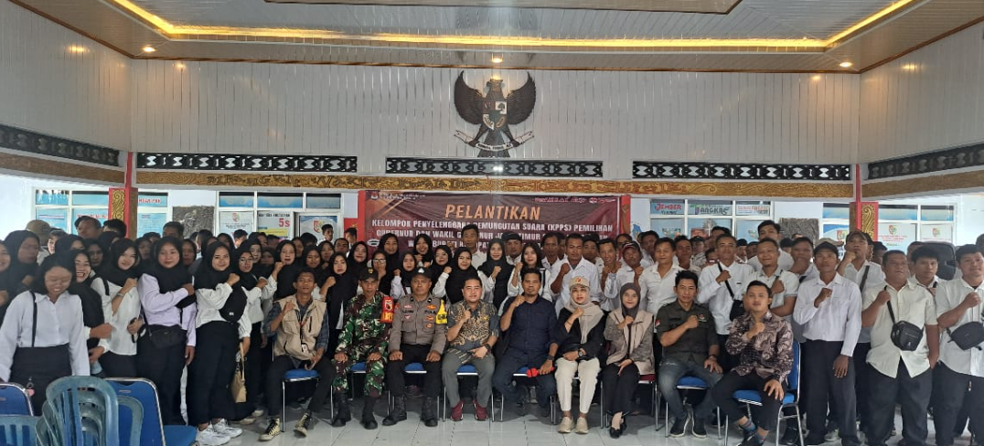 Pelantikan KPPS Kelurahan Wirolegi untuk Pemilihan Gubernur dan Bupati Jember 2024