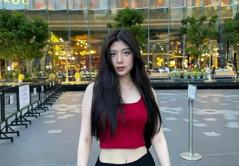 Lydia Onic, selebgram cantik talent Tim Onic Esport (Foto: ist).