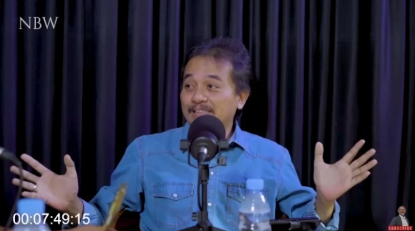 Pakar Telematika Roy Suryo saat membedah akun Kaskus Fufufafa diduga milik Gibran di podcast yang dipandu mantan Wakil Ketua KPK Bambang Widjojanto. (Tangkapan layar/Youtube)