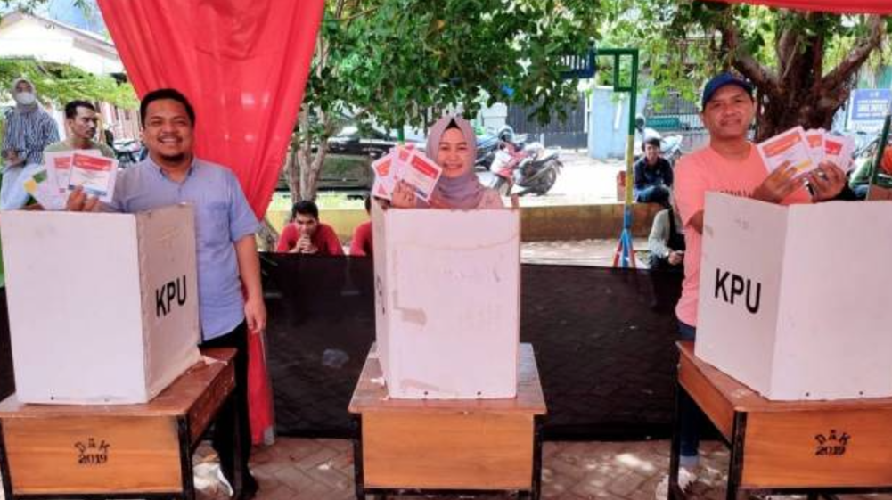 Ilustrasi. Dokumen yang harus dibawa saat ke TPS untuk mencoblos di Pilkada 2024. (Sumber: ANTARA/Darwin Fatir)