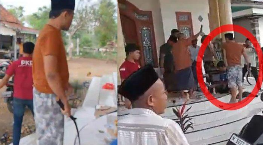 Tangkap layar video viral kericuhan dalam proses pendistribusian surat undangan memilih di Kecamatan Robatal, Kabupaten Sampang, Madura