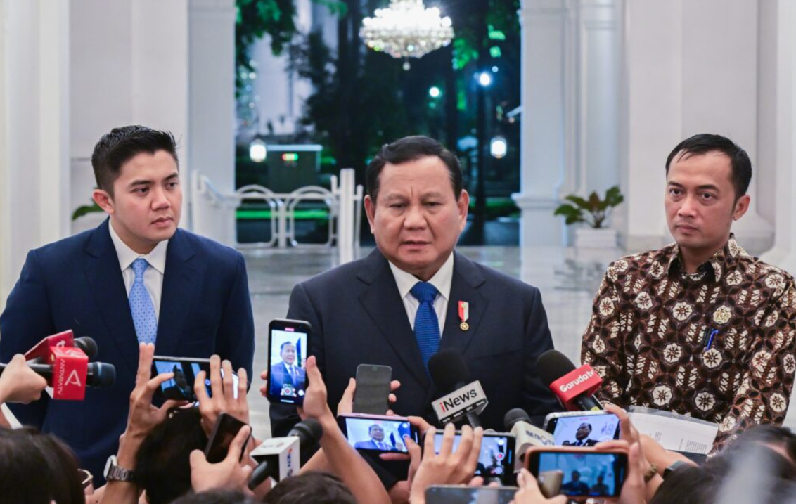 Presiden Prabowo dalam keterangan persnya kepada awak media di Istana Merdeka, Jakarta, Jumat (06122024). (Foto BPMI SetpresRusman)