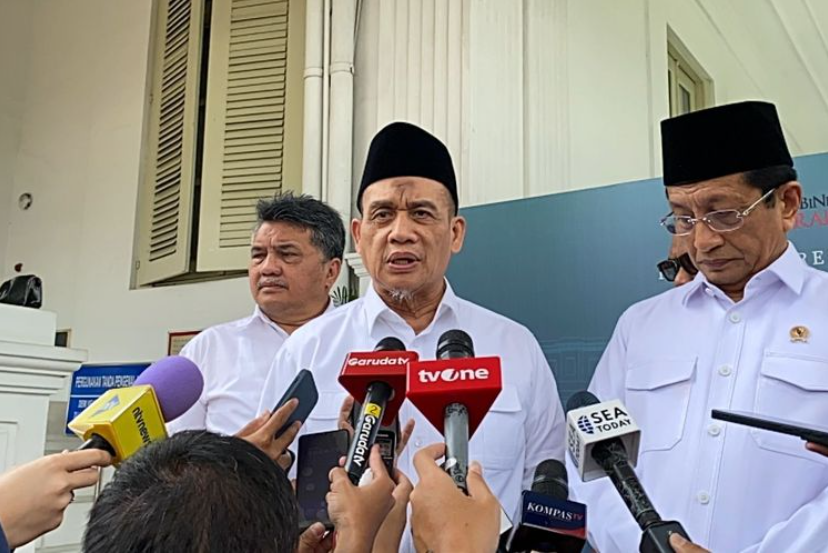 (Ki-ka) Wakil Menteri Agama (Wamenag) Muhammad Syafi
