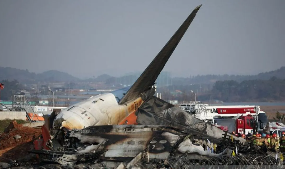 Kegagalan pada roda pendaratan, pesawat Jeju Air mengalami kecelakaan