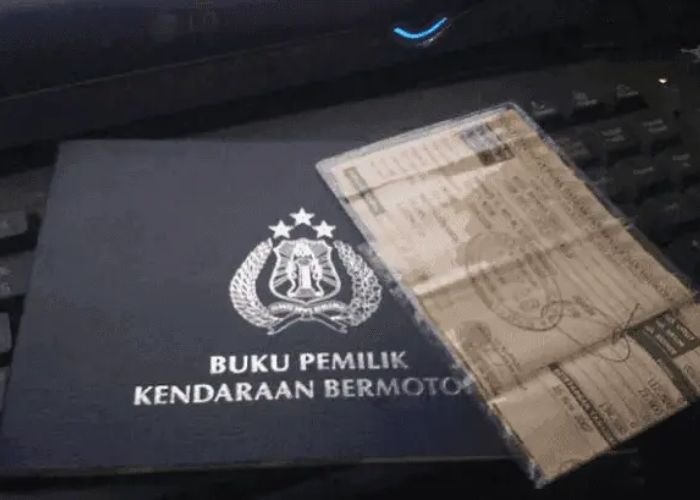 Ilustrasi BPKB dan STNK Kendaraan Bermotor