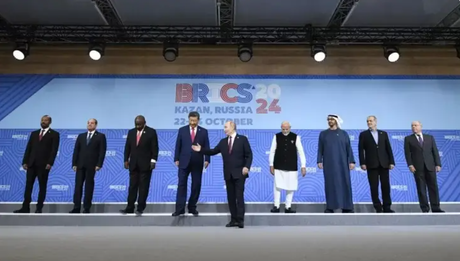 Para kepala delegasi berfoto di KTT BRICS ke-16 di Kazan, Rusia. FOTO/BRICS Summit Photo Gallery/Sputnik