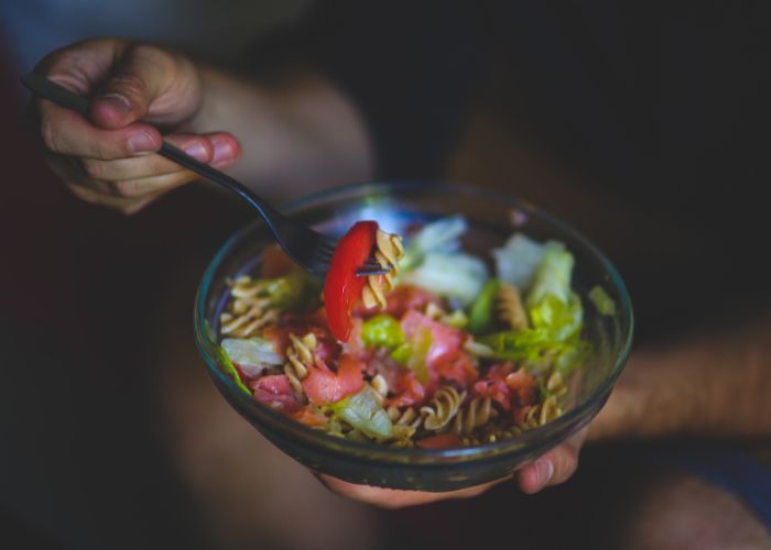 Ilustrasi Makan Sayur