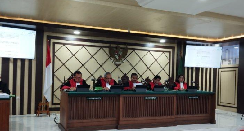Pengadilan Tinggi DKI Jakarta menjatuhkan vonis 20 tahun kepada Harvey Moeis dalam kasus korupsi timah, lebih berat dari hukuman di Pengadilan Tipikor. (Fahmi Ramadhan/Tribunnews.com)