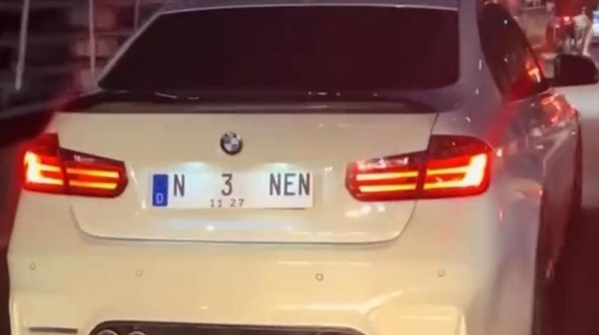 Viral Mobil BMW nopol N 3 NEN di Kota Malang (Foto: Dok. Istimewa/tangkapan layar)