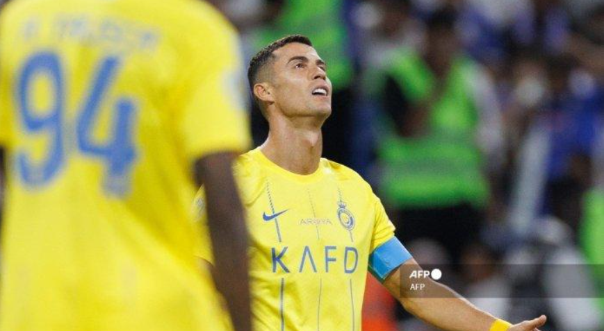 Cristiano Ronaldo kecewa atas peluang yang terlewat di final Piala Champions Klub Arab 2023 antara Al-Hilal vs Al-Nassr, 12 Agustus 2023. Al-Nassr kalah dari Al-Ettifaq, 22 Februari 2025.