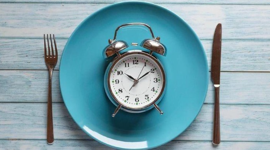 Manfaat puasa untuk kesehatan mental/Foto: Pinterest/Life Time