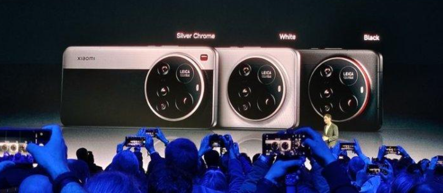 Pilihan warna Xiaomi 15 Ultra: Silver Chrome, White, Black. (KOMPAS.com/Yudha Pratomo)