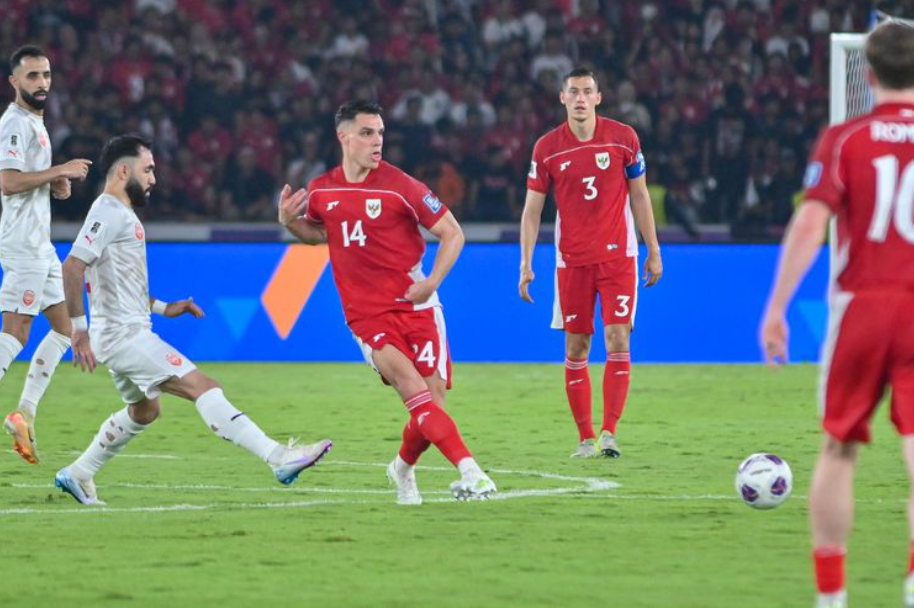 Joey Pelupessy debut di Timnas Indonesia saat menang 1-0 atas Bahrain di Stadion Utama Gelora Bung Karno, Selasa (25/3/2025), pada ronde ketiga Kualifikasi Piala Dunia 2026.
