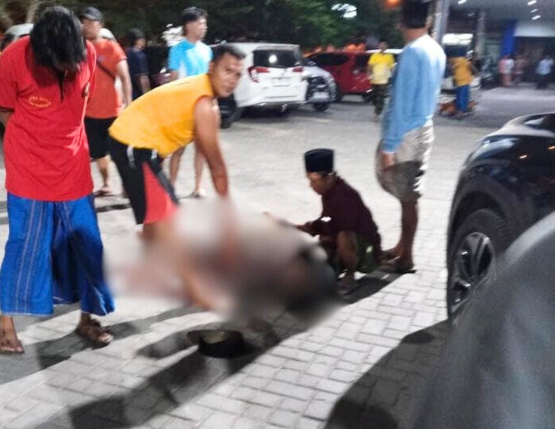 Carok Berdarah di Ketapang Sampang Viral di Beberapa Group WA. (Istimewa)