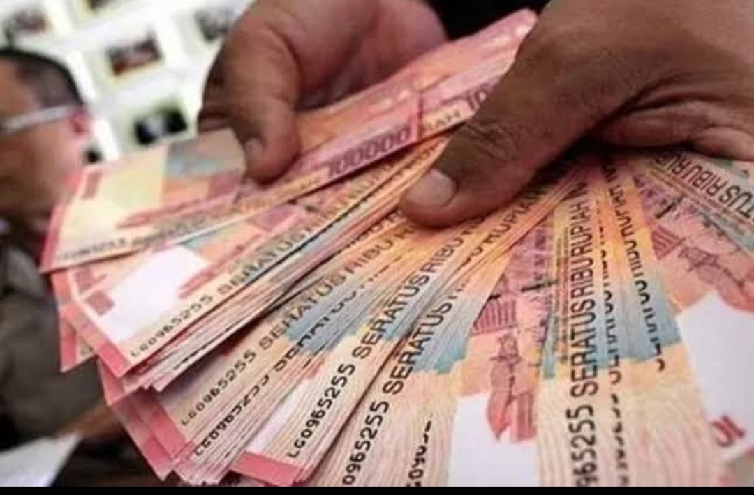 Untuk menggerakkan perekonomian, pemerintah akan memberi subsidi upah  kepada pekerja dengan gaji dibawah Rp 3,5 Juta