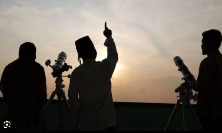 Ilustrasi : Pemantauan hilal untuk menentukan awal Dzulhijjah 1446 H