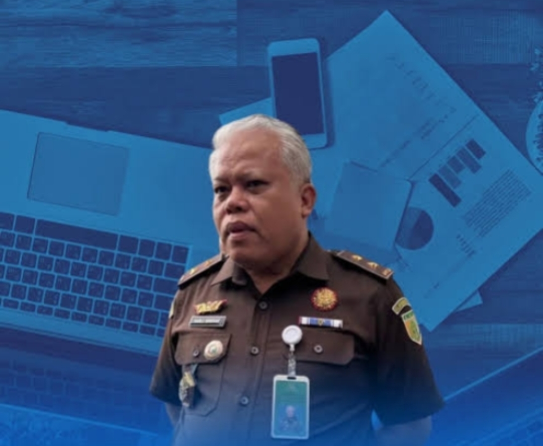Kapuspenkum Kejagung RI Harli Siregar membeberkan modus dugaan korupsi pengadaan laptop Chromebook senilai Rp9,9 triliun di Kementerian Pendidikan dan Kebudayaan (Kemendikbud)