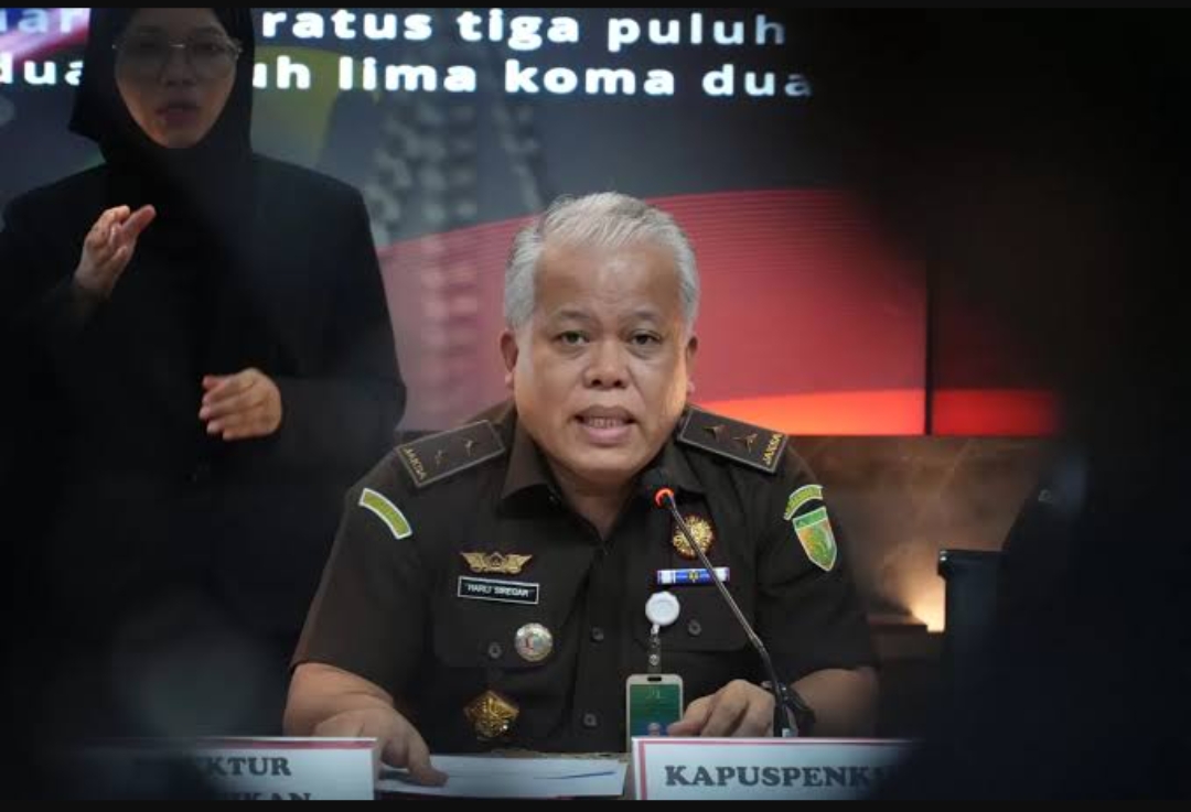 Kapuspenkum Kejagung RI Herli, mengungkap dugaan korupsi Chroomebook senilai Rp 9,9 Triliun