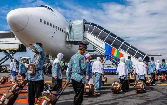 Jemaah haji saat hendak diberangkat ke Makkah, Arab Saudi
