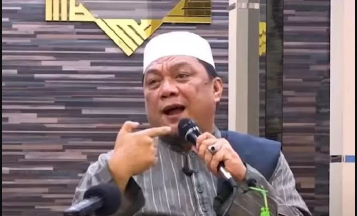 Ustadz Yahya Waloni saat mengisi acara di suatu tempat